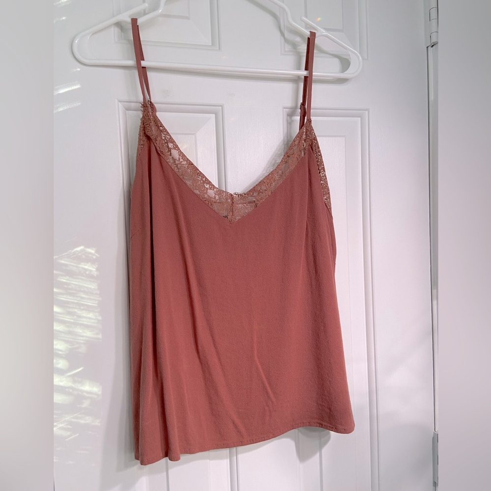 Forever 21 crop cami with lace detail